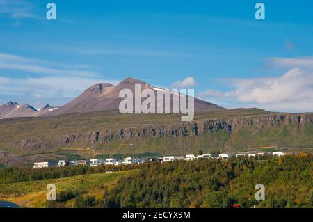 Sulur di montagna vicino Akureyri in Islanda del Nord Foto Stock