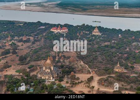 Aereo dei templi di Bagan, Myanmar Foto Stock