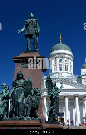 Cattedrale e Monumento allo zar Alessandro II di Russia, Helsinki, Finlandia Foto Stock