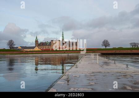 Castello di Kronborg in Danimarca in un giorno d'autunno Foto Stock