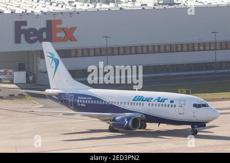 Airliner YR-BAG Boeing 737-500 di Blue Air dalla Romania AT Aeroporto di Colonia Bonn marzo 2019 Foto Stock