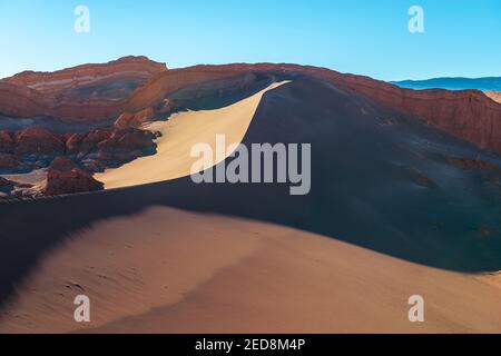 Dune di sabbia al tramonto, deserto di Atacama, Cile. Foto Stock