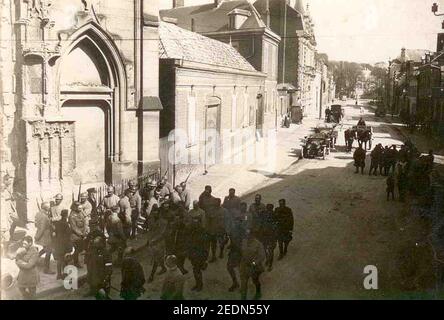 Obsèques du lieutenant Madelin et de l'adjudant Degond tués à l'ennemi (guerre de 1914-1918)-Foto 3 su 3. Foto Stock