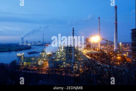 22.01.2021, Duisburg, Renania Settentrionale-Vestfalia, Germania - ThyssenKrupp Steel, Schwelgern coking plant sul Reno a Duisburg Marxloh, centrale a carbone Foto Stock