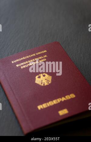Closeup di un passaporto tedesco Foto Stock