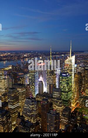 Manhattan visto dall' Empire State Building di New York City, Stati Uniti d'America Foto Stock
