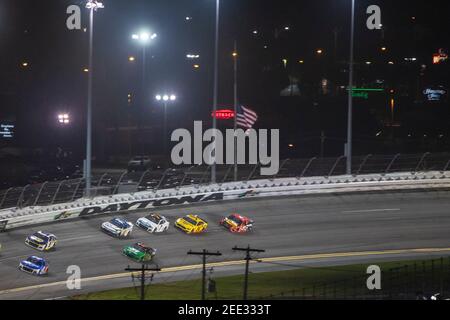 Daytona Beach, Florida, Stati Uniti. 15 Feb 2021. Jamie McMurray (77) corre per il Daytona 500 al Daytona International Speedway di Daytona Beach, Florida. Credit: Logan Arce/ASP/ZUMA Wire/Alamy Live News Foto Stock