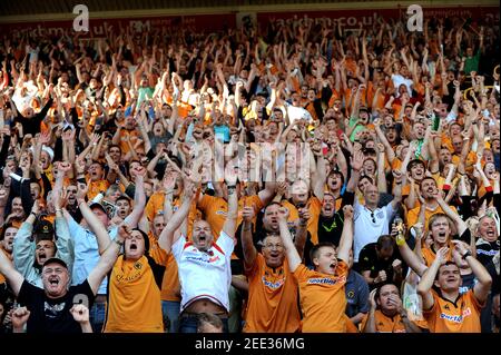 Wolves sostenitori Wolverhampton Wanderers contro Fulham a Molineux 20/9/09 2-1 Foto Stock