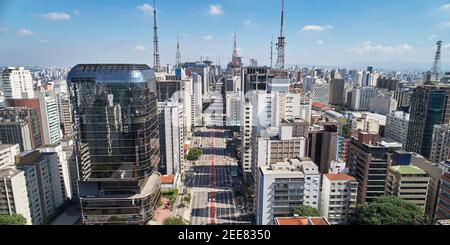Veduta aerea di Avenida Paulista (viale Paulista) nella città di San Paolo, Brasile Foto Stock