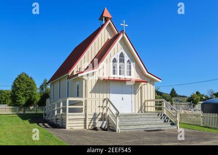 Chiesa Anglicana di Santa Maria, un'antica chiesa in legno dal semplice design 'carpentiere gotico' a Mourea, Nuova Zelanda Foto Stock