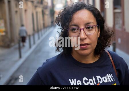 Najat El Hachmi, scrittore. Vila de Gràcia, Barcellona © Oriol Clavera Foto Stock