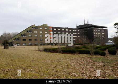 Nettersheim, Germania. 16 Feb 2021. Il Centro Municipale di vaccinazione di Euskirchen a Nettersheim. Credit: Liver Berg/dpa/Alamy Live News Foto Stock