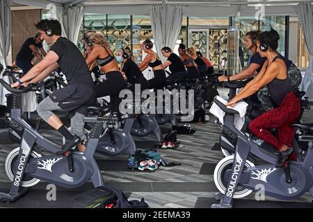 Soul Cycle Gym aperto durante il COVID 19 a Hudson Yards centro commerciale di Manhattan, New York Foto Stock