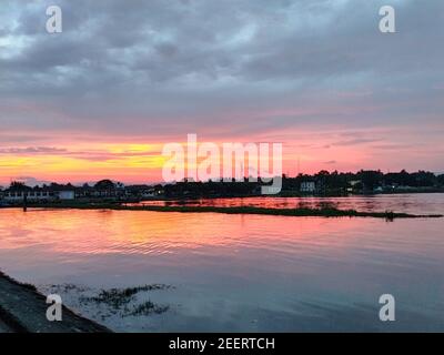 Bella vista serale del lago di chilka in odisha migliore turismo luogo del lago di odisha india chilka Foto Stock