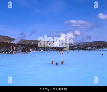 Blue Lagoon geotermici naturali Spa (Bláa lónið), Grindavik, nella penisola meridionale di regione, Repubblica di Islanda Foto Stock