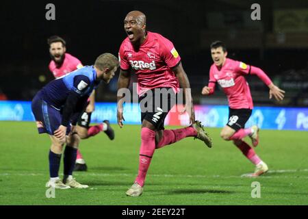 High Wycombe, Regno Unito. 16 Feb 2021. Andre Wisdom di Derby County celebra dopo aver segnato il suo 2 ° goal squadre. EFL Skybet Championship, Wycombe Wanderers / Derby County presso lo stadio Adams Park di High Wycombe, Buckinghamshire, martedì 16 febbraio 2021 . questa immagine può essere utilizzata solo per scopi editoriali. Solo per uso editoriale, è richiesta una licenza per uso commerciale. Nessun utilizzo nelle scommesse, nei giochi o nelle pubblicazioni di un singolo club/campionato/giocatore. pic by Steffan Bowen/Andrew Orchard sports photography/Alamy Live news Credit: Andrew Orchard sports photography/Alamy Live News Foto Stock