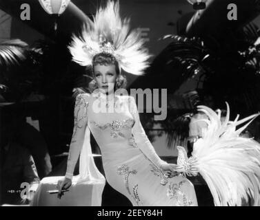 MARLENE DIETRICH in SETTE PECCATORI 1940 regista TAY GARNET produttore Joe Pasternak Miss Dietrich's Downs Irene Universal Pictures Foto Stock