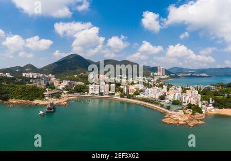 Vista aerea della famosa città costiera di Stanley, una popolare destinazione turistica nel sud dell'isola di Hong Kong, sul Mar Cinese Meridionale a Hong Kong SA Foto Stock