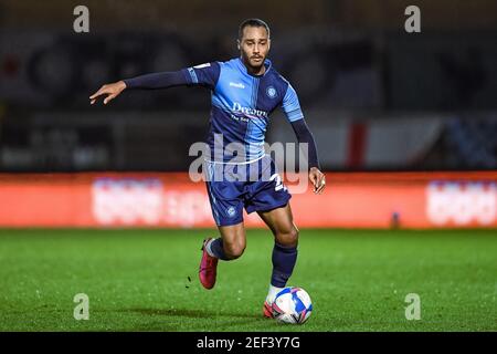 High Wycombe, Regno Unito. 16 Feb 2021. Jordan Obita n. 27 di Wycombe Wanderers con la palla in High Wycombe, UK il 16/2021. (Foto di Phil Westlake/News Images/Sipa USA) Credit: Sipa USA/Alamy Live News Foto Stock