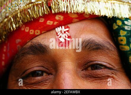 Primo piano di un uomo medio adulto che indossa il turbante, Jaipur, Rajasthan, India Foto Stock