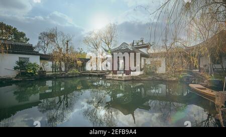 Keyuan Garden, un giardino classico vicino Canglang Pavilion.IT era una parte del Canglang Pavilion per alcuni motivi che divenne indipendente. Foto Stock