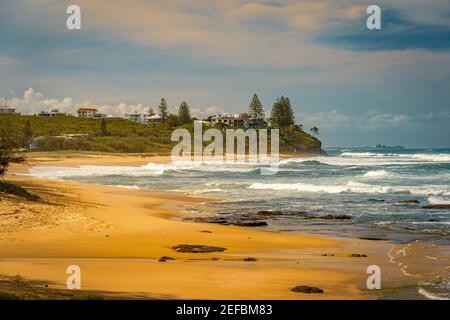 Bellissima spiaggia di Kings Beach a Queensland, Australia Foto Stock