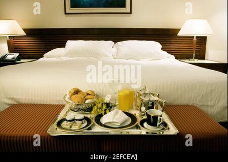 Gli interni di una stanza di un hotel Foto Stock