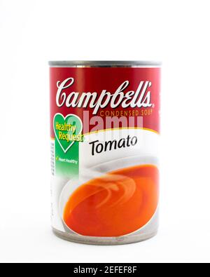 Una lattina di zuppa di pomodoro condensata su richiesta sana di Campbell Foto Stock