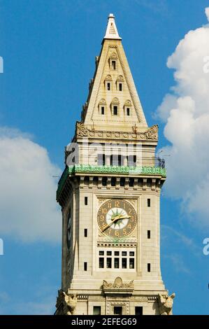 Vista in sezione alta di una torre, Custom House, Boston, Massachusetts, Stati Uniti Foto Stock