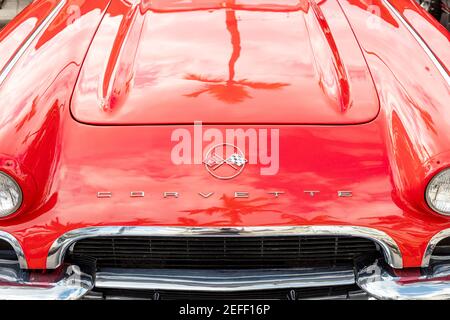 1962 Chevrolet Corvette Stingray in mostra al 'Cars on Fifth' - Napoli, Florida, USA Foto Stock