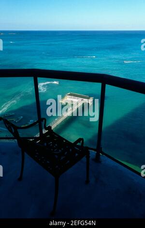 Vista panoramica sull'oceano dalla suite presidenziale del Crystal Palace Hotel, Nassau Bahamas Foto Stock