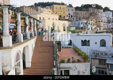 Edifici in una città, Capri, Campania, Italia Foto Stock