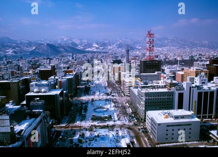 Veduta aerea di una città, Parco odori, Sapporo, Hokkaido, Giappone Foto Stock