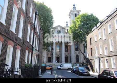 St John's Smith Square alla fine di Lord North Street a Westminster, Londra, Regno Unito Foto Stock