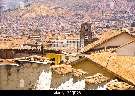 Vista ad alto angolo di una chiesa in una città, San Blas, Cuzco, Perù Foto Stock