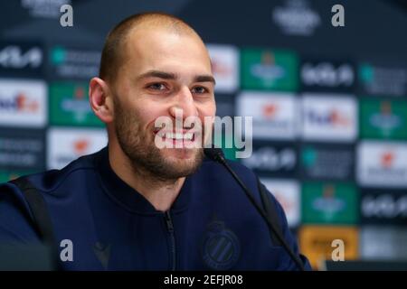 Kiev, Ucraina. 17 Feb 2021. KIEV, UCRAINA - FEBBRAIO 17: Bas Dost del Club Brugge durante una conferenza stampa del Club Brugge a NSK Olimpiyskiy il 17 Febbraio 2021 a Kiev, Ucraina prima del loro turno di UEFA Europa League del 32 contro Dynamo Kyiv. (Foto di Andrey Lukatsky/Orange Pictures) Credit: Orange Pics BV/Alamy Live News Foto Stock