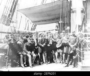 Ufficiali della USS Colorado fuori della Corea nel giugno 1871. Foto Stock