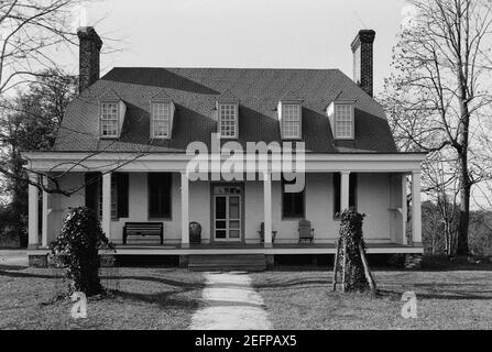 Old Mansion, state Route 2 nelle vicinanze, Bowling Green (Caroline County, Virginia). Foto Stock