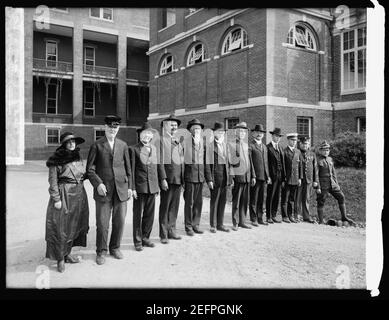 Il vecchio gruppo di soldati catturati, Ott. 1919 Foto Stock