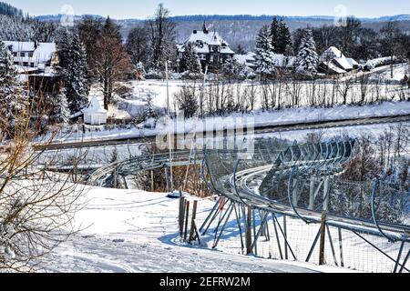 Il carosello degli impianti di risalita (Smiliftkarussell) in inverno vicino a Winterberg in Il distretto di Hochsauerland della Renania Settentrionale-Vestfalia Foto Stock