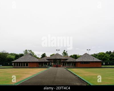 Campo da bowling accanto al Kelvingrove Park di Glasgow, gestito dal consiglio comunale per uso pubblico durante i mesi primaverili ed estivi. Foto Stock