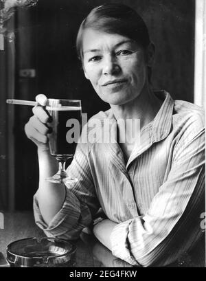 Actrres e la MP Glenda Jackson Foto Stock