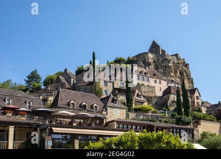 Beynac et Cazenac, Francia - 4 Settembre 2018: borgo medievale di Beynac et Cazenac, dipartimento di Dordogne, Francia Foto Stock