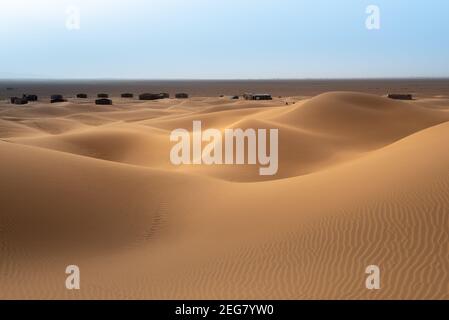 Dune di sabbia nel deserto del Sahara, Tagounite, Marocco Foto Stock