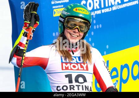 Cortina (BL, Italia. 18 Feb 2021. Cortina (BL), Italia, Olympia delle Tofane, 18 febbraio 2021, Il sorriso di Katharina LIENSBERGER (AUT) durante i Campionati mondiali DI SCI alpino 2021 FIS - Giant Slalom - Donne - gara di sci alpino Credit: Luca Tedeschi/LPS/ZUMA Wire/Alamy Live News Foto Stock