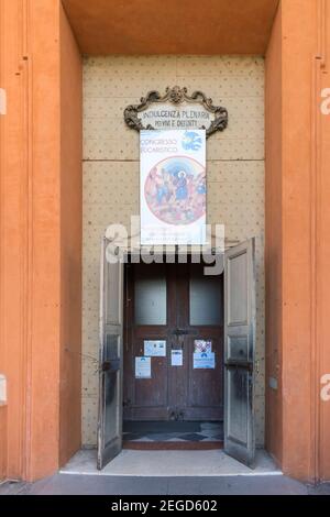 La porta d'ingresso al Santuario della Madonna di San Luca a Bologna Italia Foto Stock