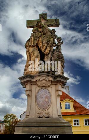 Statua di San Luthgard del 1710 a Praga, Repubblica Ceca Foto Stock