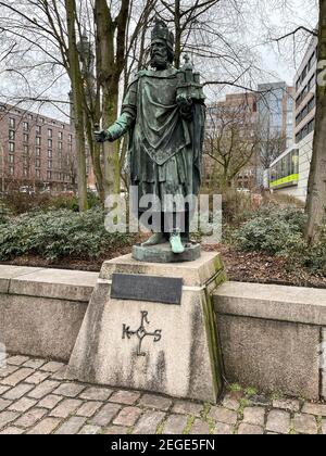 Kaiser Karl der Große, Vater Europas, Gründer Hamburgs, Amburgo, Michaelisstr. / St.-Ansgar „Kleiner Michel", Hamburger – Neustadt, 18.02.2021 Foto Stock