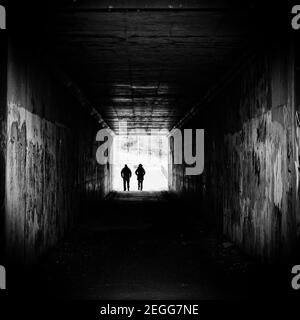 Tunnel sotto l'autostrada M62 a Scammonden Reservoir, Yorkshire, Regno Unito Foto Stock