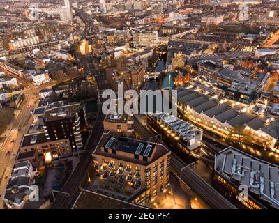 Camden Town, Camden High Street, Regent's Canal, camden Lock, MTV Studio e Suffolk Wharf Foto Stock